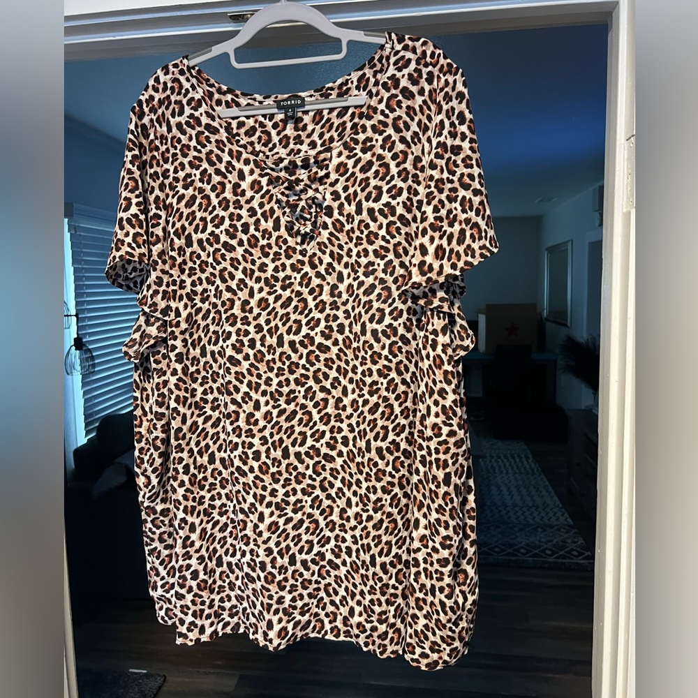 Torrid Size 4 Animal Print Lace-Up Top